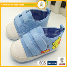 Fabricants ningbo vente chaude belle motif OEM toile chaussures de sport pour enfants